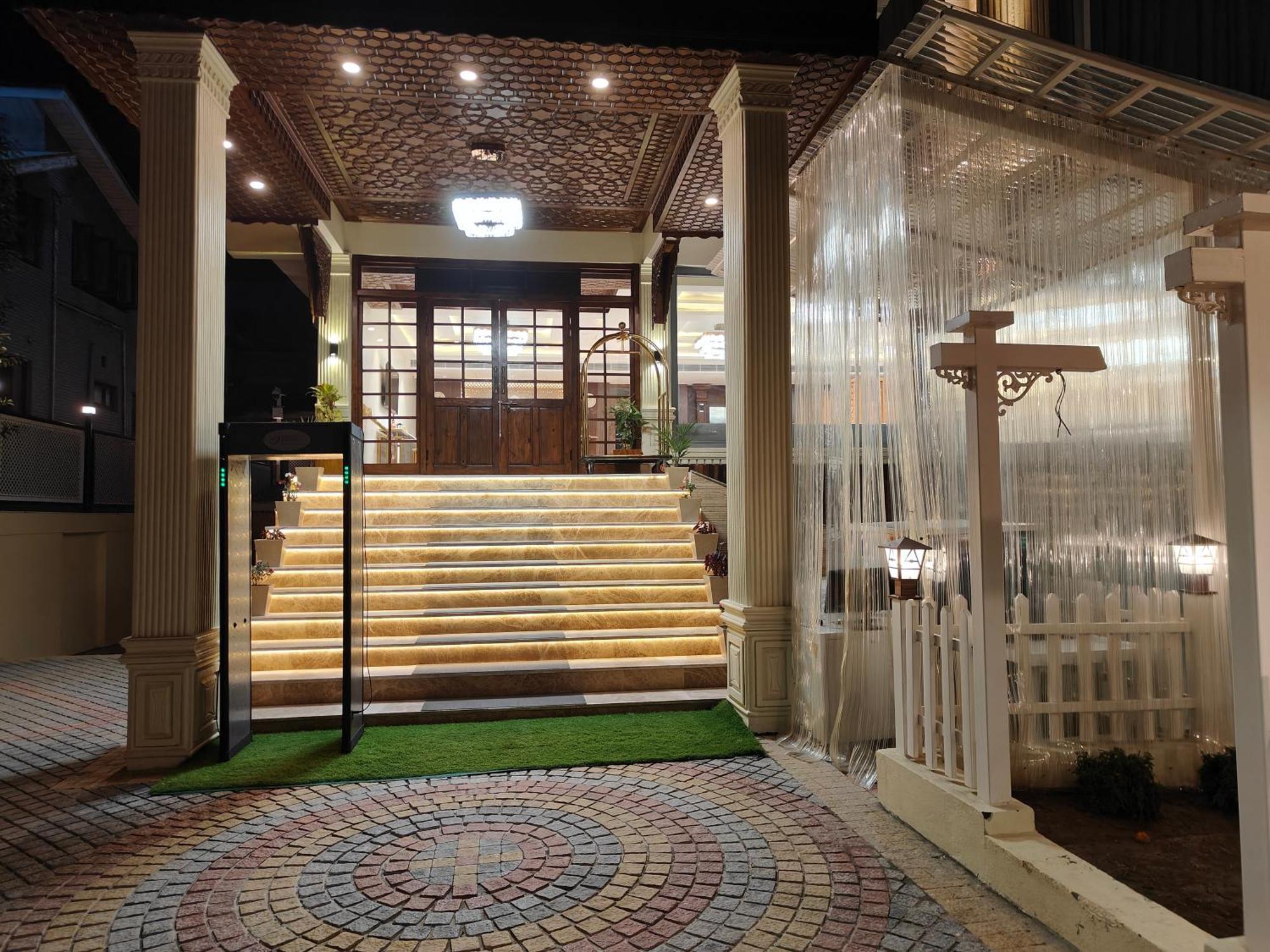 Arco Hotels And Resorts Srinagar Dış mekan fotoğraf